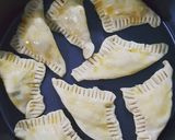 Foto langkah ke 3 dari resep Puff Pastry Coklat Mudah.