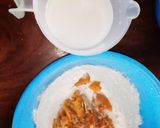 A picture of step 2 of Cocopum chapatis.