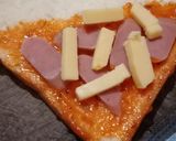 Foto langkah ke 1 dari resep Pizza Goreng Roti Tawar.