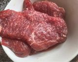 Hình bước làm 1 của món Bò Né Phiên Bản Dọn Tủ