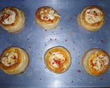 A picture of step 4 of Chicken cheese petties.