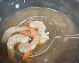 A picture of step 4 of Easy Wonton Noodle Soup.