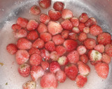 Foto del paso 3 de la receta: Tarta de frutilla