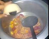 A picture of step 5 of Chatpati Bhindi.