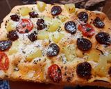 Pas rețetă Focaccia cu cartofi și cârnați 3 fotografie