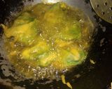A picture of step 2 of Crispy palak folded Frankie.
