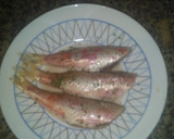 Foto del paso 4 de la receta: Salmonetes al horno con berenjenas y espárragos al vino