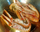 Foto del paso 1 de la receta: Conejo guisado con cigalas