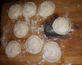 Foto del paso 4 de la receta: Sorrentinos caseros de jamón y queso...mi primera vez... Receta de la masa de una compañera de aquí