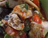 Foto langkah ke 4 dari resep Ayam Kuah Mercon.
