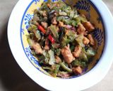 Foto langkah ke 4 dari resep Oseng pare ikan klotok.