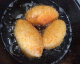 Foto langkah ke 7 dari resep Roti Goreng Pisang Coklat Tanpa Ulen.