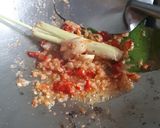 Foto langkah ke 3 dari resep Nasi Goreng Daun Mengkudu.