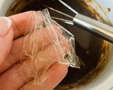Tej-és fehércsokoládé mousse torta málnazselével recept fázis 6 fotója