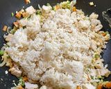 Φωτογραφία βήματος 6 της συνταγής Chicken Fried Rice My Way (Κινέζικο Τηγανιτό Ρύζι)!