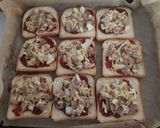 Pas rețetă Minnie pizza sau Pizza pe felii de pâine 1 fotografie