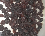 Foto del paso 2 de la receta: Bizcochuelo con pasas de uva y chocolate
