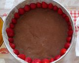 Foto del passaggio 5 della ricetta Cheesecake alle fragole 🍓🍰