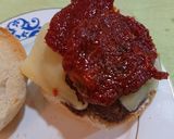 Foto do passo 8 de Hamburguer com rúcula, tomate seco e queijo gouda