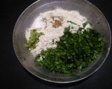 A picture of step 1 of Spinach paratha.