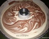 Foto langkah ke 4 dari resep Marmer Cake Putih Telur.