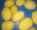 A picture of step 1 of Fried potatoes.