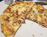 Foto del paso 4 de la receta: Omelette con jamón, tomate y albahaca