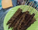 Foto langkah ke 4 dari resep Sate usus.