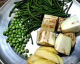 সজনে ডাঁটার তরকারি (sojne datar torkari recipe in Bengali) রেসিপির ধাপ 1 ছবি