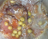 Foto del paso 2 de la receta: Filetes de ternera con aceitunas aliñadas en salsa