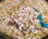 A picture of step 2 of White bean soup (crockpot).