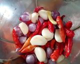 Foto langkah ke 2 dari resep Sambal Cumi Ekstra Pedas.