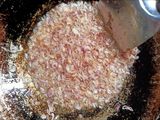 Bawang merah goreng