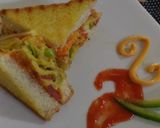 Foto langkah ke 5 dari resep Sandwich Lumer isi sosis paprika kentang.