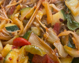 Foto del paso 3 de la receta: Pollo con verduras