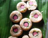 Foto langkah ke 5 dari resep Pergedel Kentang isi Bayam Sosis.