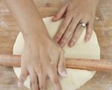 Foto langkah ke 4 dari resep Croissant Waffle (Croffle) Devina Hermawan.