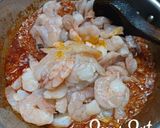 A picture of step 3 of Tiger Prawns Roast.