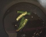 A picture of step 3 of Chilli bhindi bateta (ladyfinger and chips).