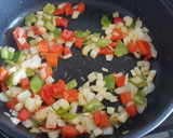 Foto del paso 1 de la receta: Garbanzos en sofrito y taquitos de jamón serrano