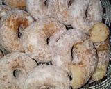 Foto langkah ke 11 dari resep Donat no mentega no telur.