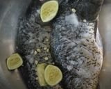 Foto langkah ke 1 dari resep Ikan mas bumbu cobek.