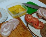 Foto del paso 1 de la receta: Sándwich pan multicereales con fiambre carne y Queso mahon
