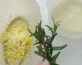 Foto del paso 2 de la receta: Bizcochuelo de limón, jengibre y romero 🌿🍋