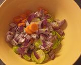 Tepsiben sült zöldségek🍠🥕🥔🧅🧀 recept fázis 1 fotója