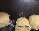 A picture of step 4 of Twisted doughnut.
