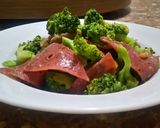 Foto langkah ke 4 dari resep Broccoli with smoke beef.