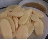 A picture of step 1 of Perkedel Mash Potato.
