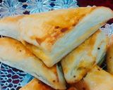 A picture of step 3 of Chicken Puffs.