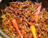 Hình bước làm 3 của món Cá bống dặm kho tiêu